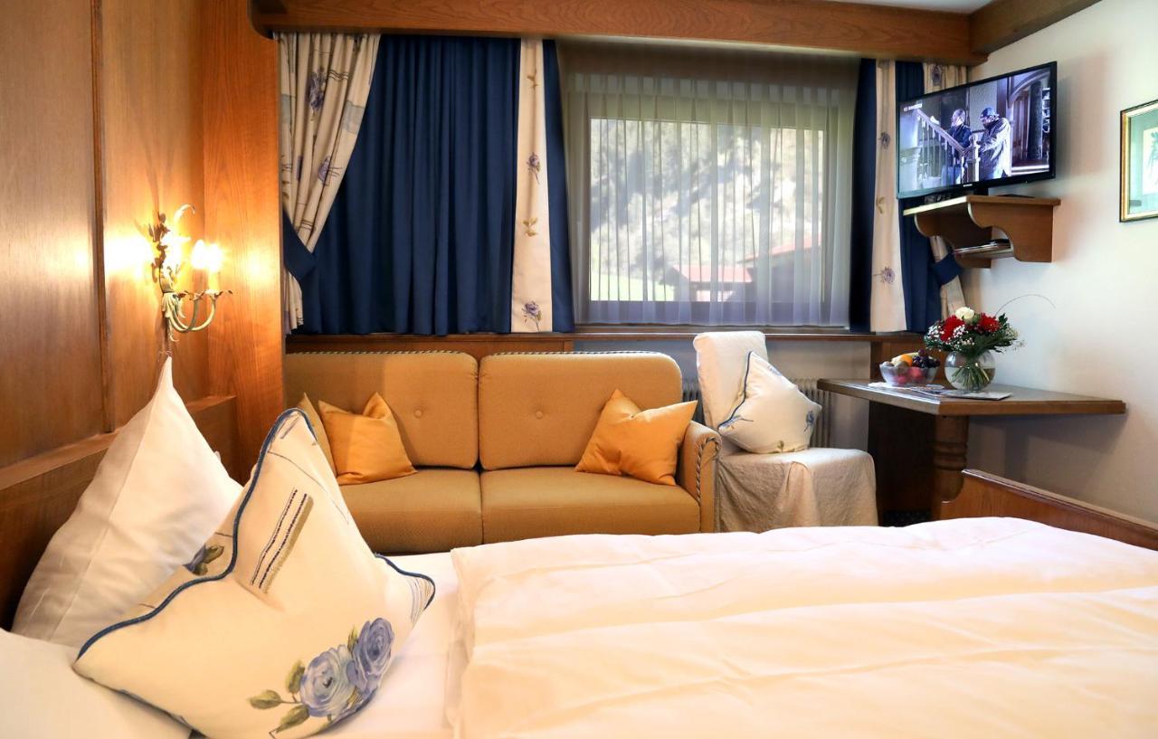 Hotel Almhof นอยชติฟ อิม ชตูไปทัล ภายนอก รูปภาพ