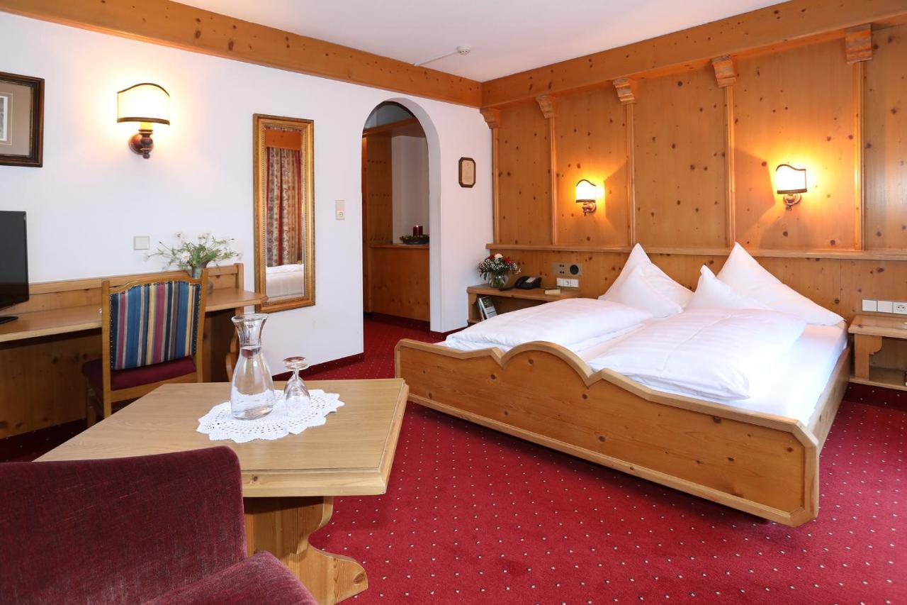 Hotel Almhof นอยชติฟ อิม ชตูไปทัล ภายนอก รูปภาพ